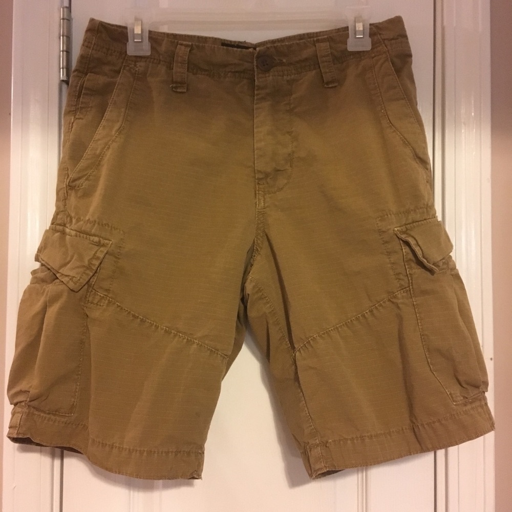 American Eagle Men’s Cargo Shorts